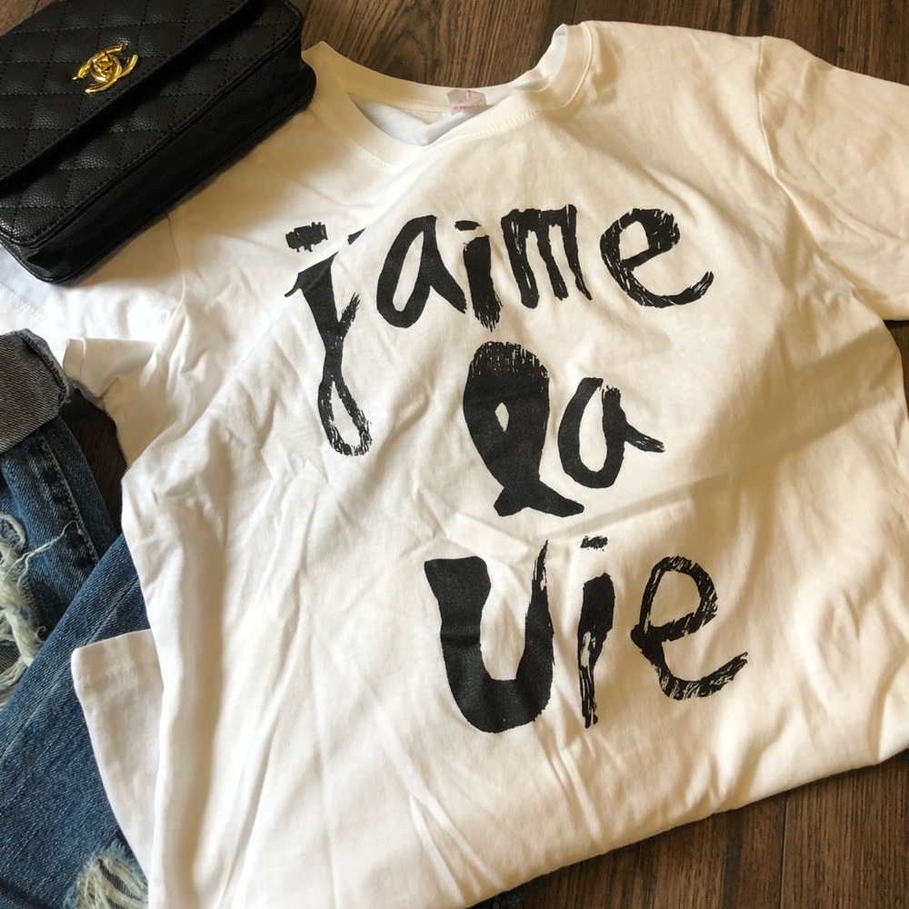 LAST ONE ✨J’ Aime La Vie Graphic T - Picture 5 of 6